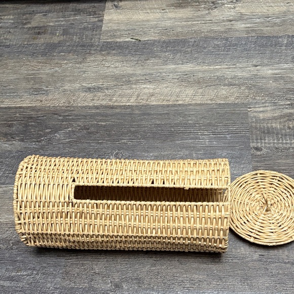Rattan Toilet Paper Holder - Picture 4 of 6